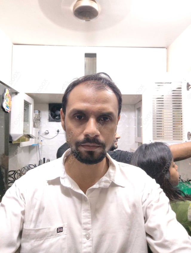 Chef from COOX at bookings. Professional cooks chefs at home