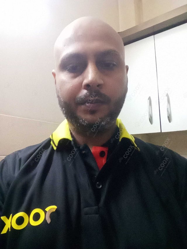 Chef from COOX at bookings. Professional cooks chefs at home