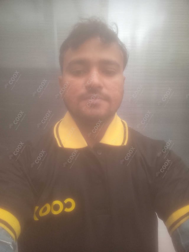 Chef from COOX at bookings. Professional cooks chefs at home