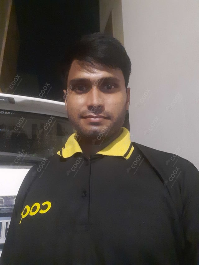 Chef from COOX at bookings. Professional cooks chefs at home