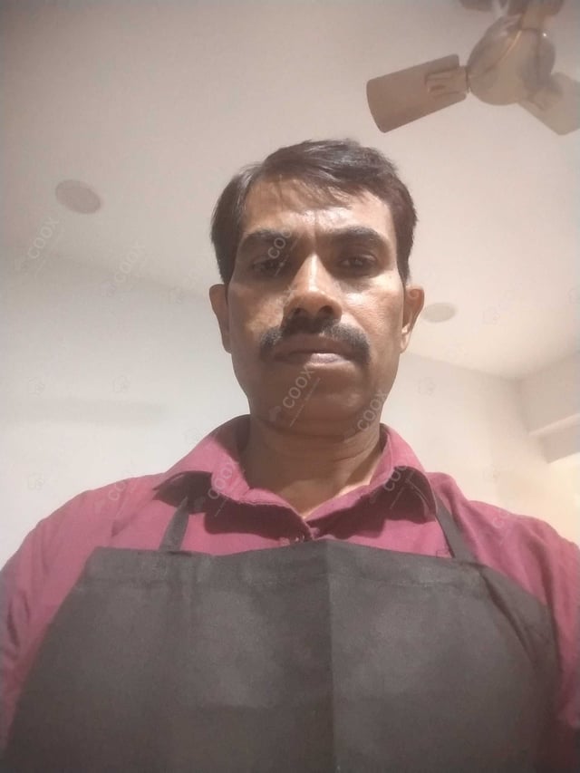 Chef from COOX at bookings. Professional cooks chefs at home