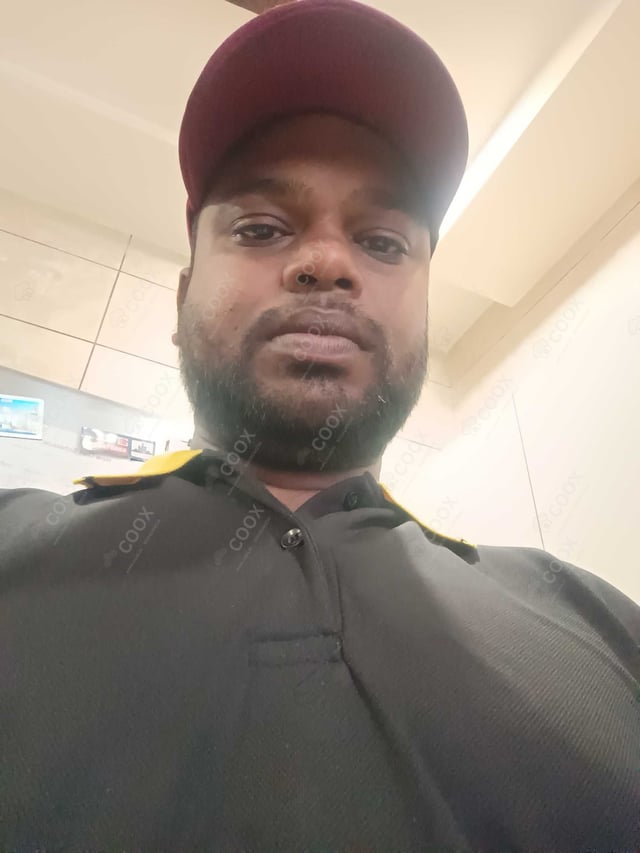 Chef from COOX at bookings. Professional cooks chefs at home