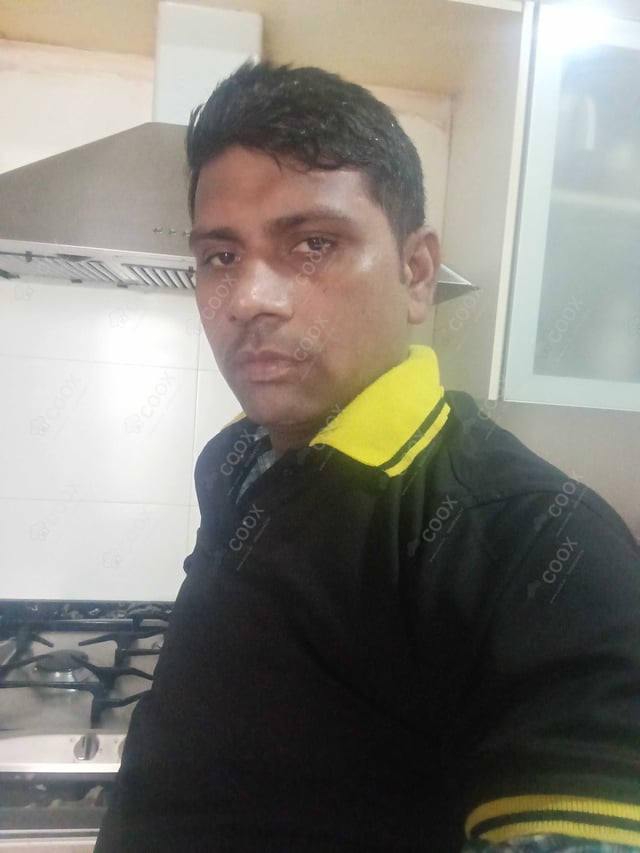 Chef from COOX at bookings. Professional cooks chefs at home