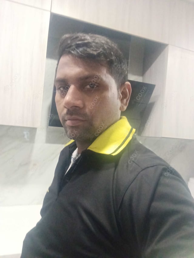 Chef from COOX at bookings. Professional cooks chefs at home