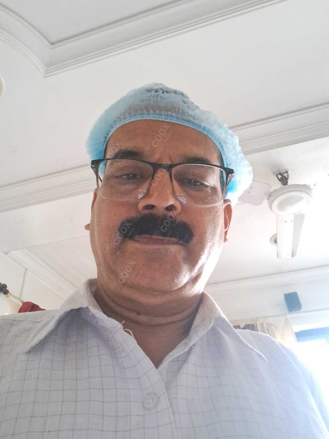 Chef from COOX at bookings. Professional cooks chefs at home