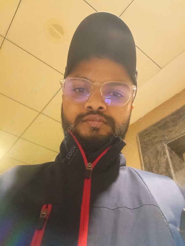 Chef from COOX at bookings. Professional cooks chefs at home