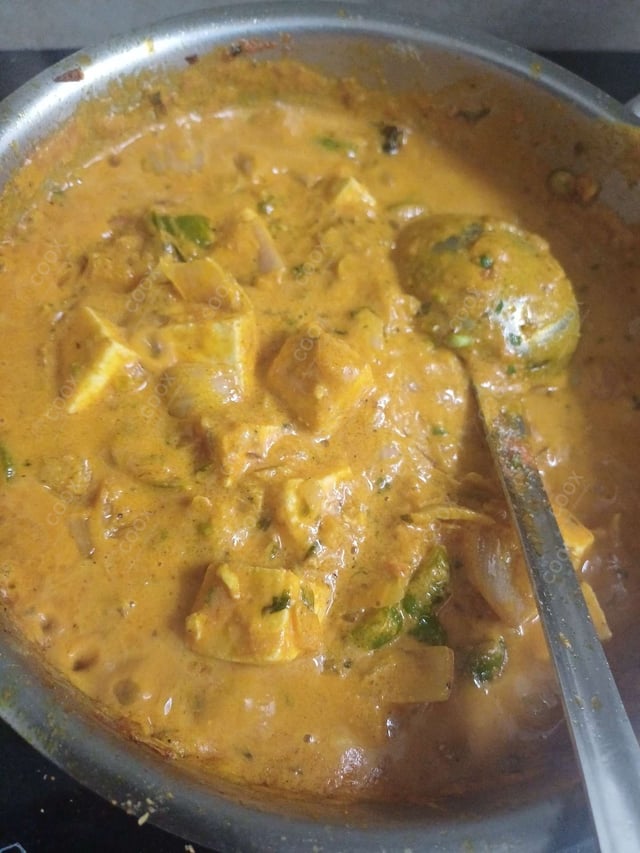 Delicious Kadhai Paneer prepared by COOX