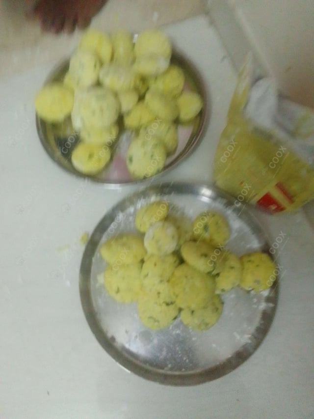 Delicious Aloo Tikki Chaat prepared by COOX