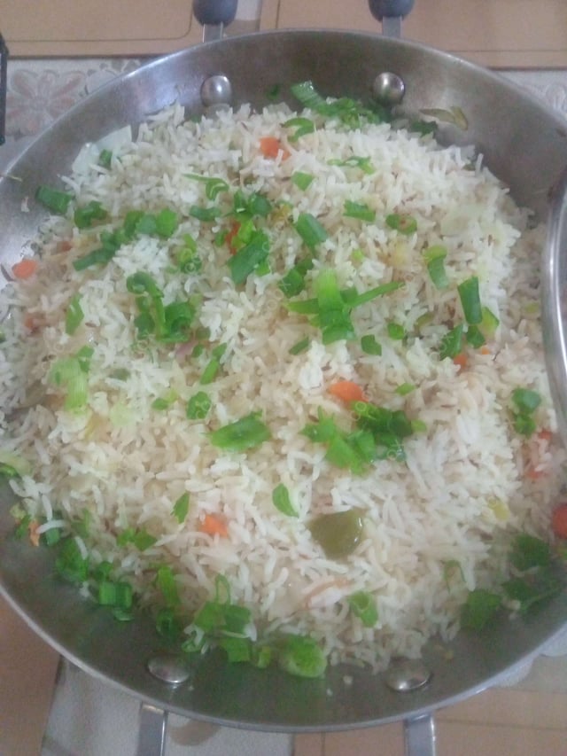 Delicious Veg Fried Rice prepared by COOX
