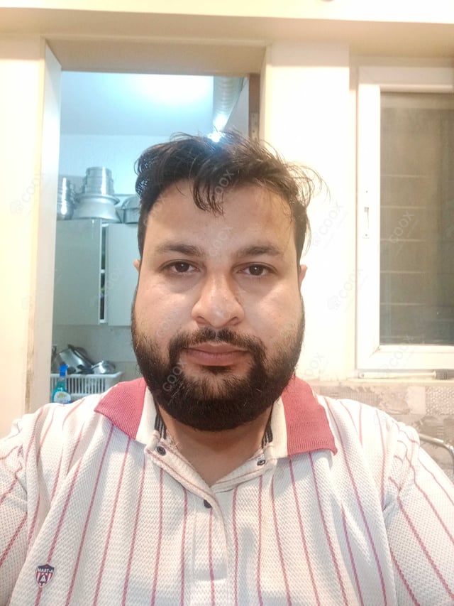 Chef from COOX at bookings. Professional cooks chefs at home