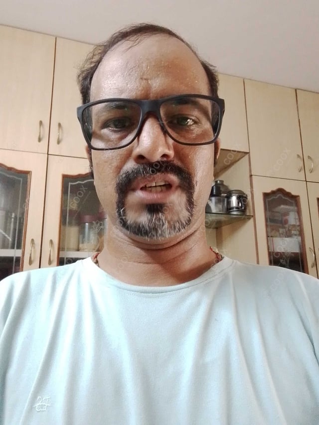 Chef from COOX at bookings. Professional cooks chefs at home