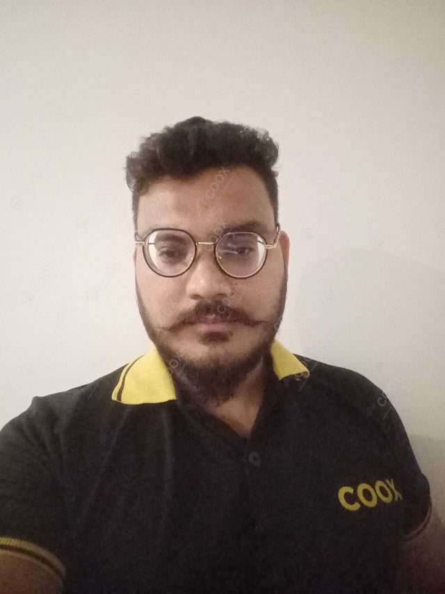 Chef from COOX at bookings. Professional cooks chefs at home