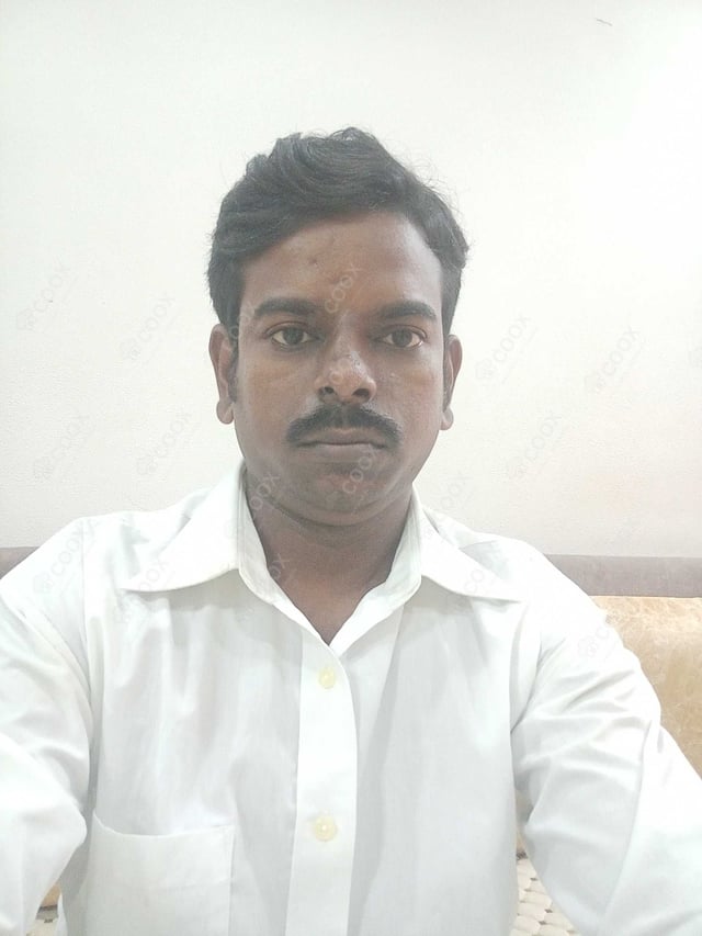 Chef from COOX at bookings. Professional cooks chefs at home