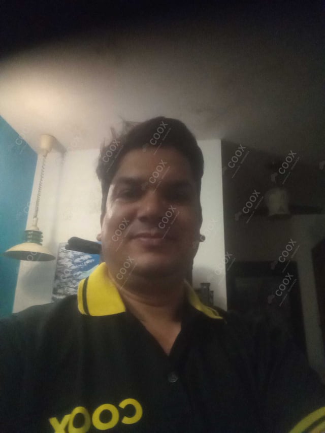 Chef from COOX at bookings. Professional cooks chefs at home