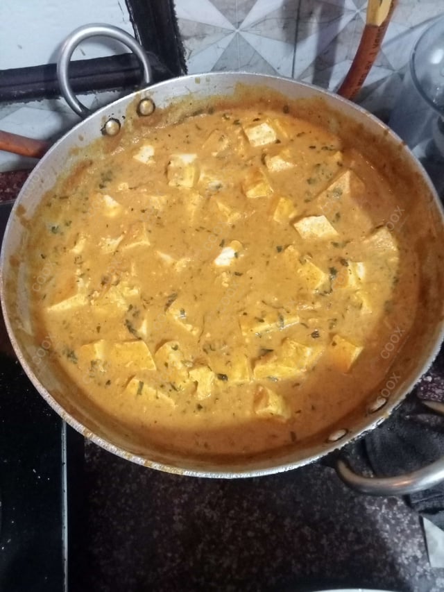 Delicious Paneer Lababdar prepared by COOX