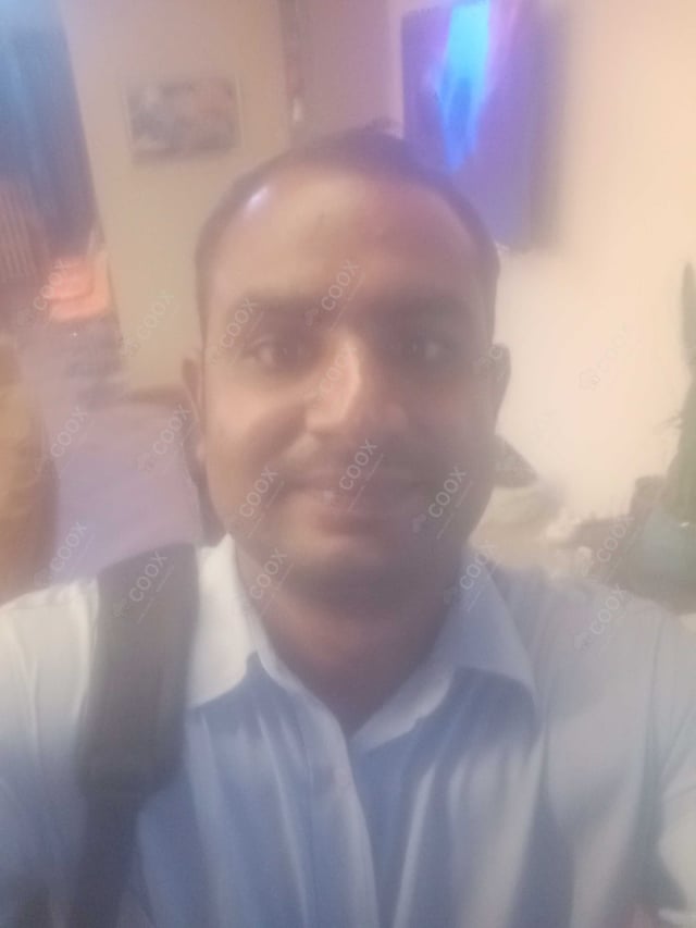 Chef from COOX at bookings. Professional cooks chefs at home