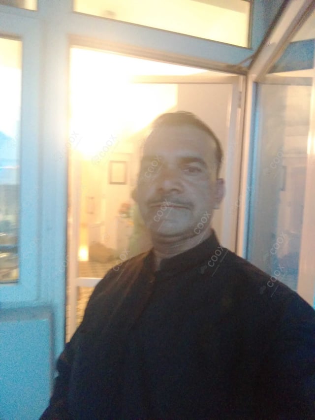 Chef from COOX at bookings. Professional cooks chefs at home