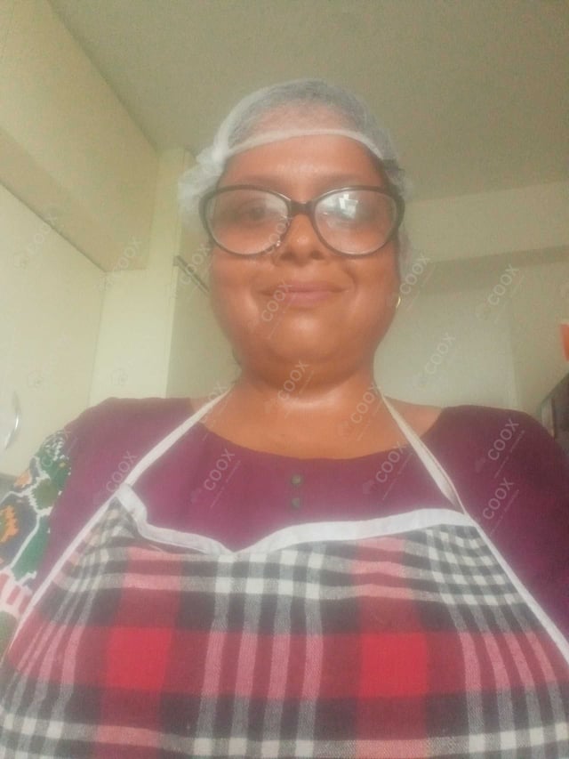 Chef from COOX at bookings. Professional cooks chefs at home