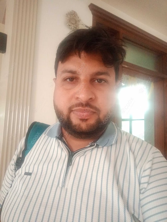 Chef from COOX at bookings. Professional cooks chefs at home