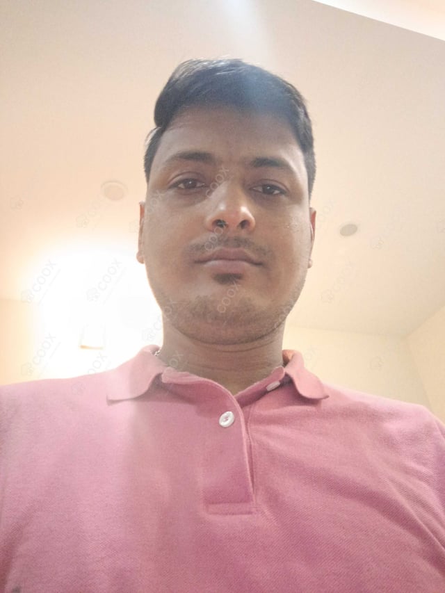 Chef from COOX at bookings. Professional cooks chefs at home