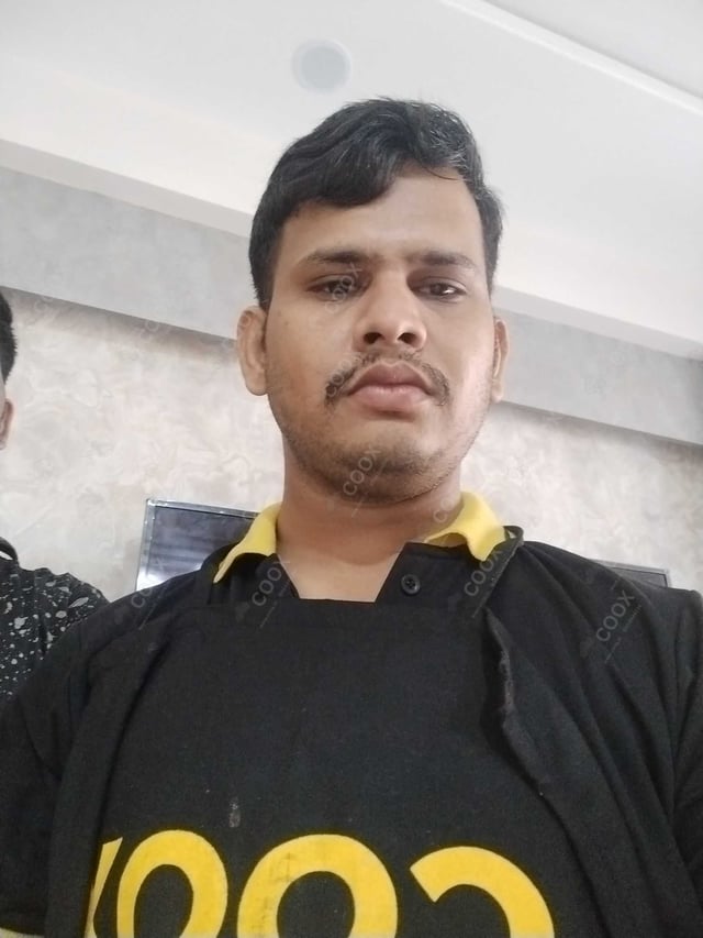 Chef from COOX at bookings. Professional cooks chefs at home