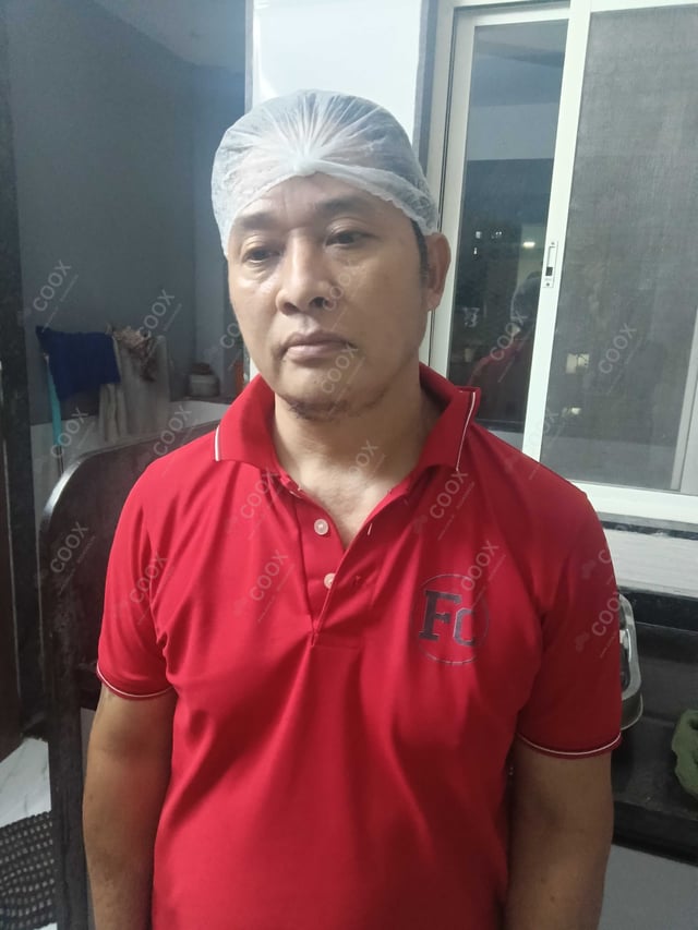 Chef from COOX at bookings. Professional cooks chefs at home