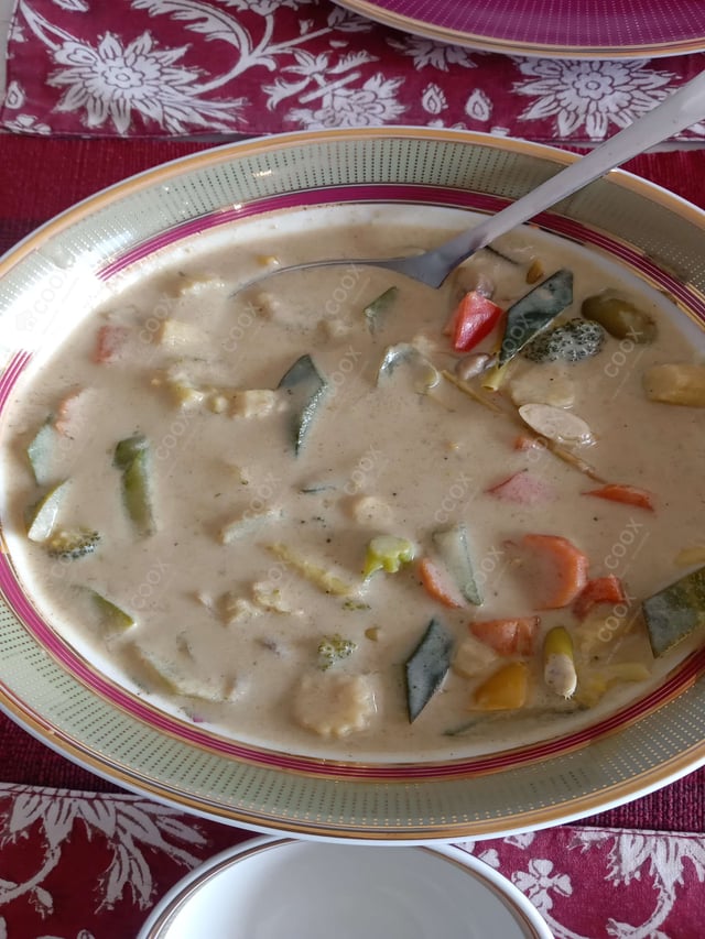 Delicious Green Thai Curry prepared by COOX