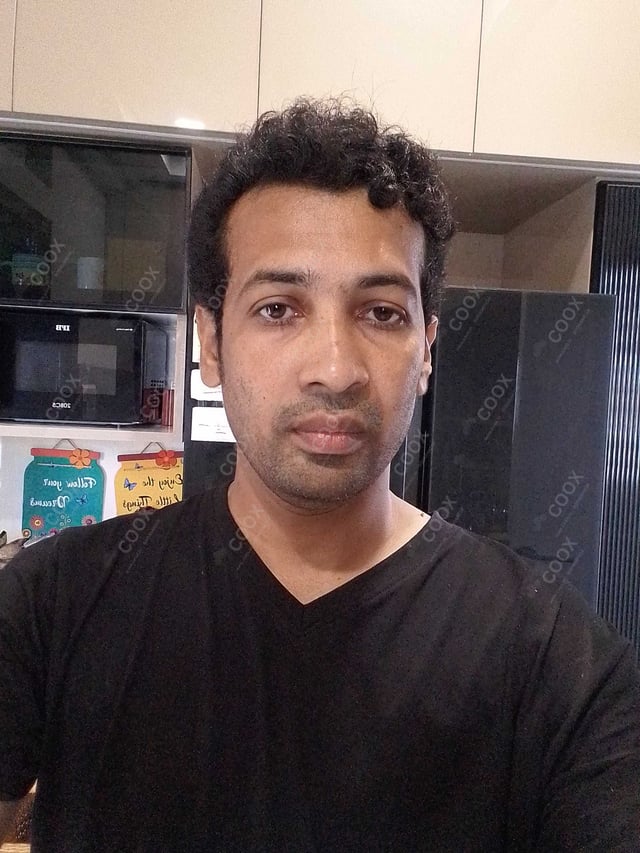 Chef from COOX at bookings. Professional cooks chefs at home