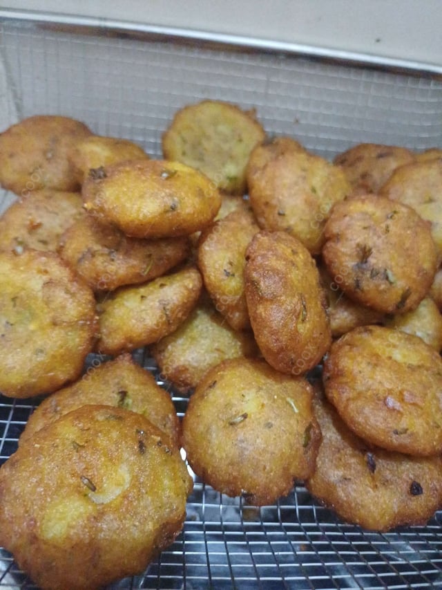 Delicious Aloo Tikki Chaat prepared by COOX