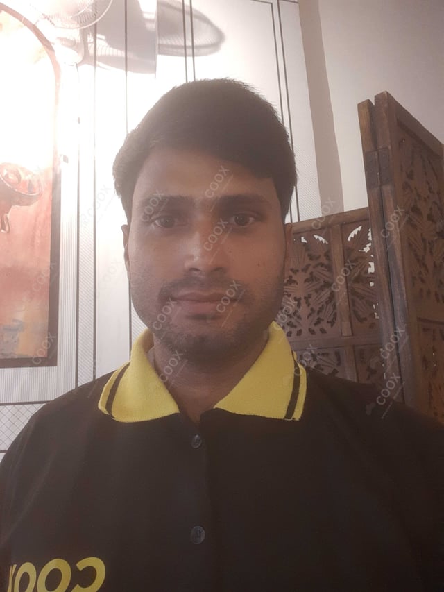 Chef from COOX at bookings. Professional cooks chefs at home