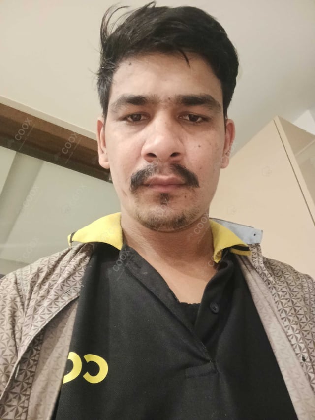 Chef from COOX at bookings. Professional cooks chefs at home