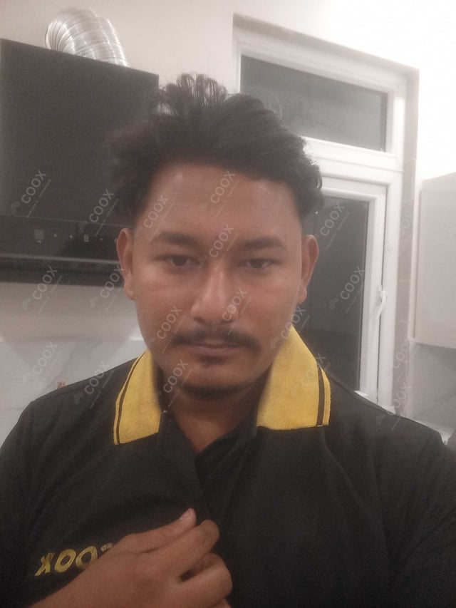 Chef from COOX at bookings. Professional cooks chefs at home