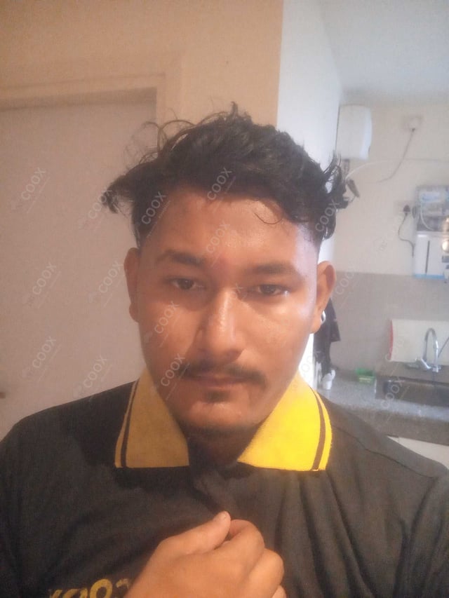 Chef from COOX at bookings. Professional cooks chefs at home