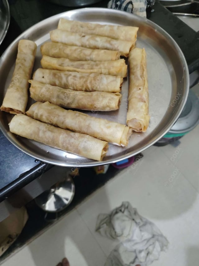 Delicious Veg Spring Rolls prepared by COOX
