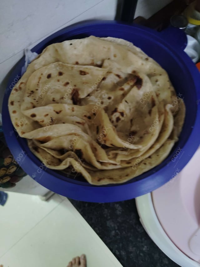 Delicious Naan (Butter / Garlic) prepared by COOX