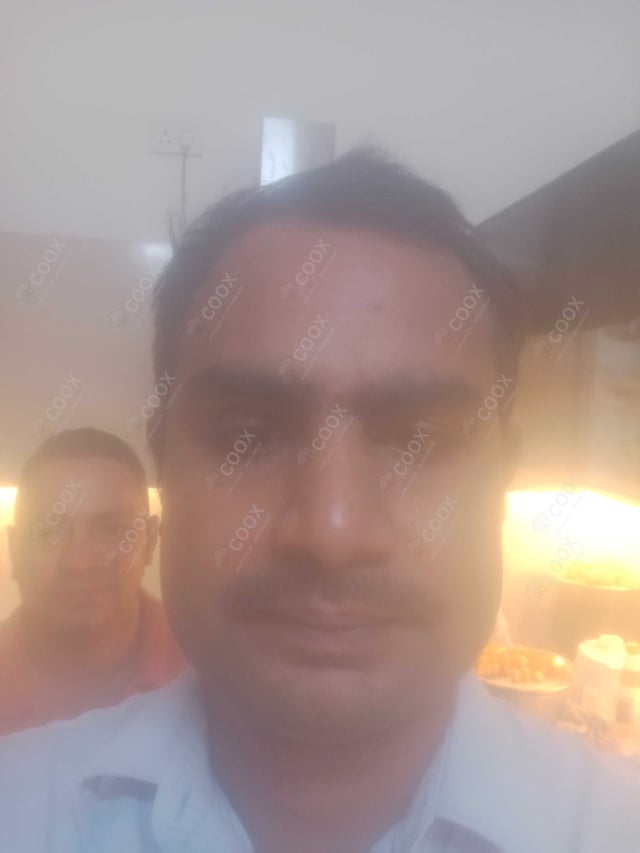 Chef from COOX at bookings. Professional cooks chefs at home