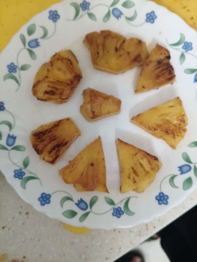 Delicious Pan Fried Pineapple prepared by COOX