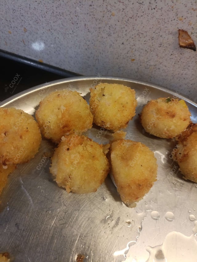 Delicious Fried Cheese Balls prepared by COOX