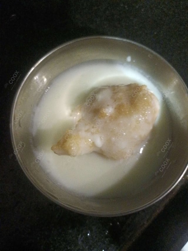 Delicious Dahi Bhalla prepared by COOX
