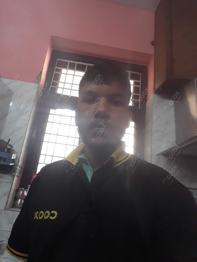 Chef from COOX at bookings. Professional cooks chefs at home