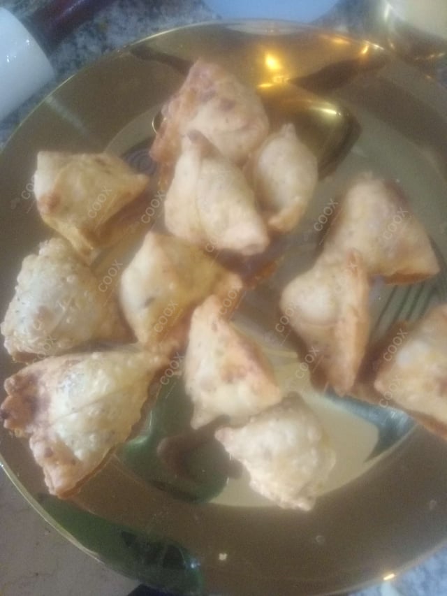 Delicious Mini Samosas prepared by COOX