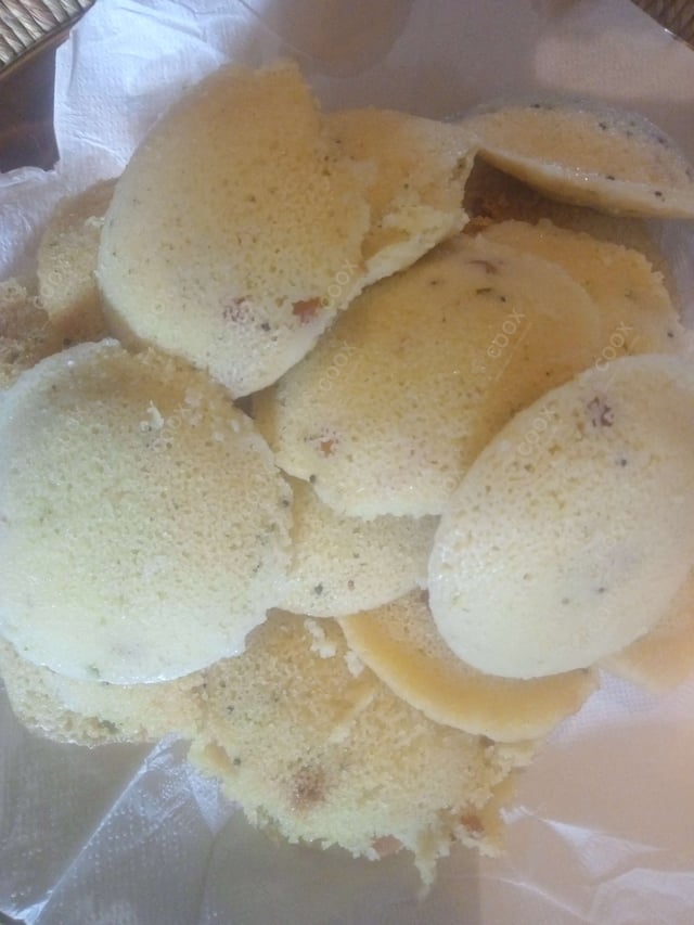 Delicious Idli Sambhar prepared by COOX
