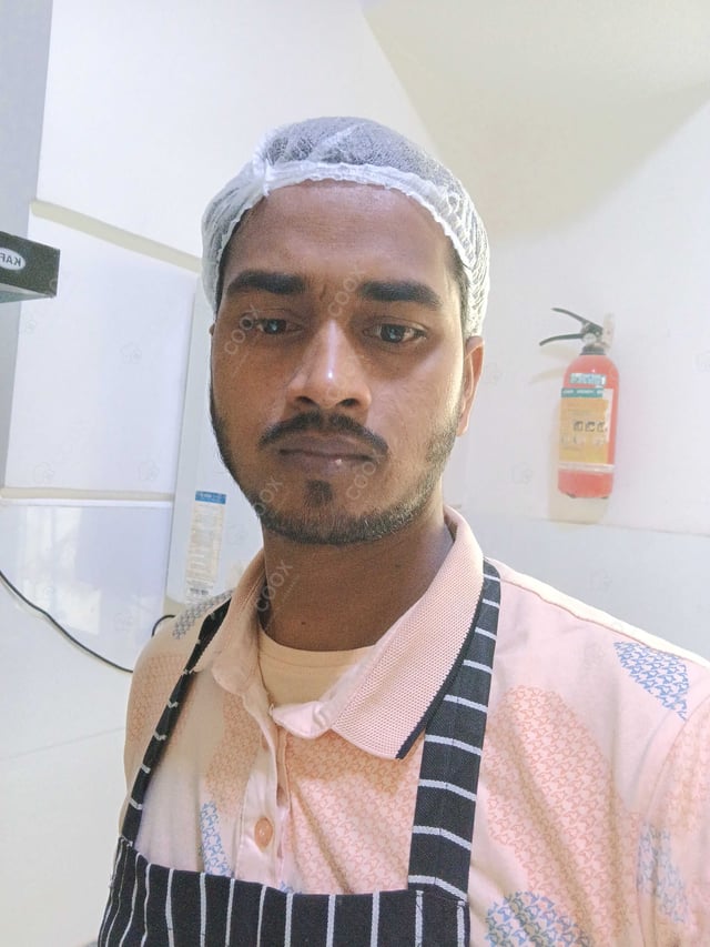 Chef from COOX at bookings. Professional cooks chefs at home