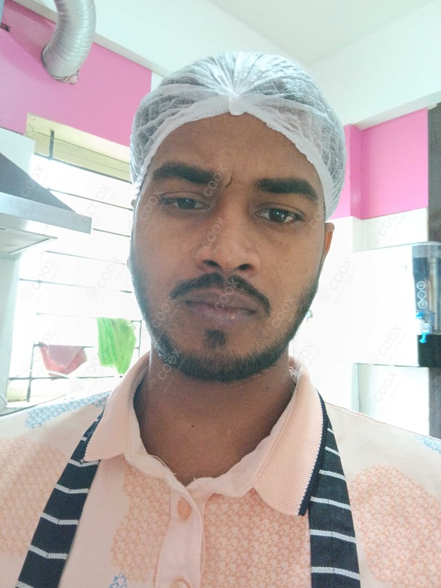 Chef from COOX at bookings. Professional cooks chefs at home