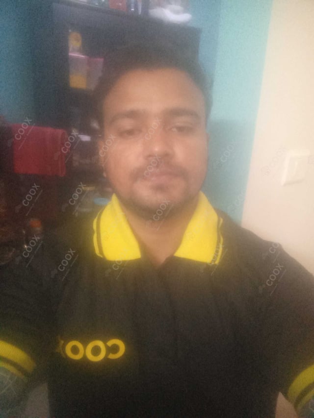 Chef from COOX at bookings. Professional cooks chefs at home