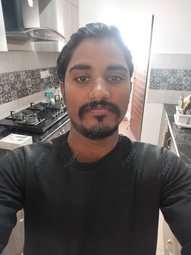 Chef from COOX at bookings. Professional cooks chefs at home