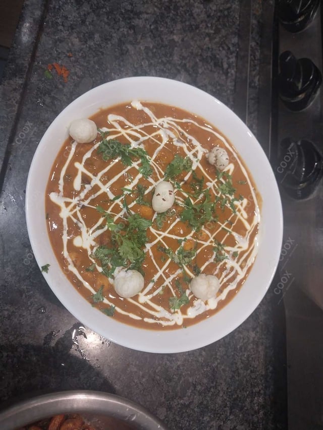 Delicious Dal Makhani prepared by COOX