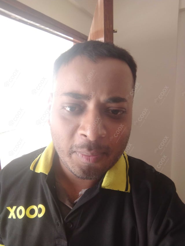 Chef from COOX at bookings. Professional cooks chefs at home