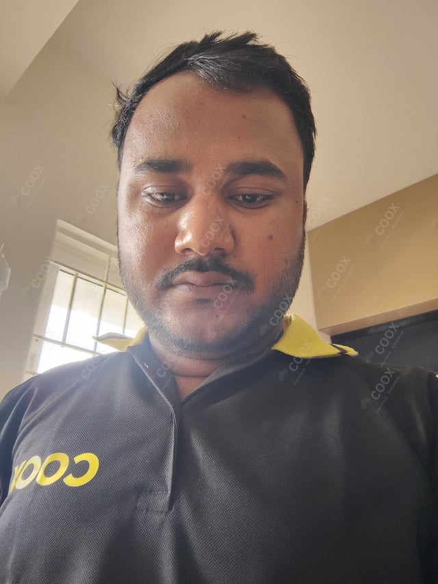 Chef from COOX at bookings. Professional cooks chefs at home