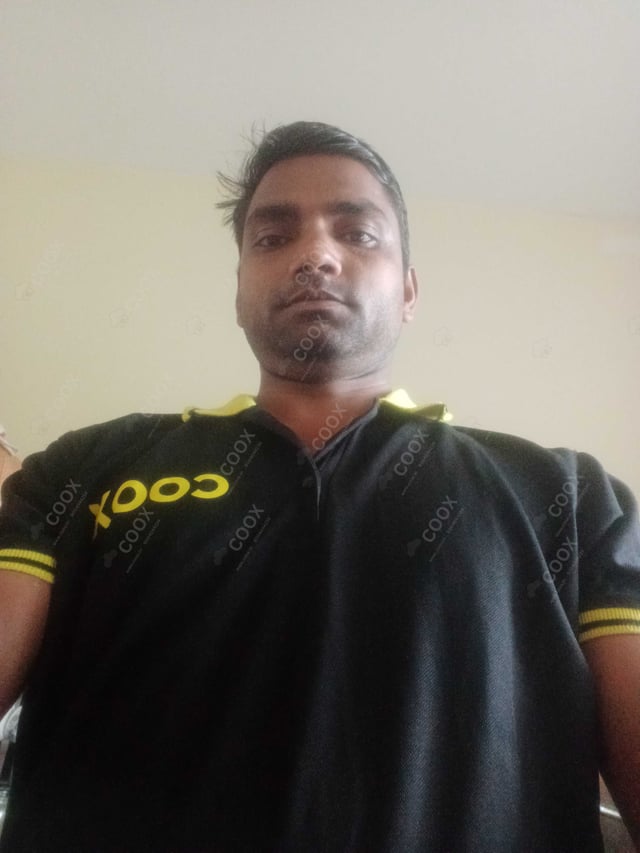 Chef from COOX at bookings. Professional cooks chefs at home